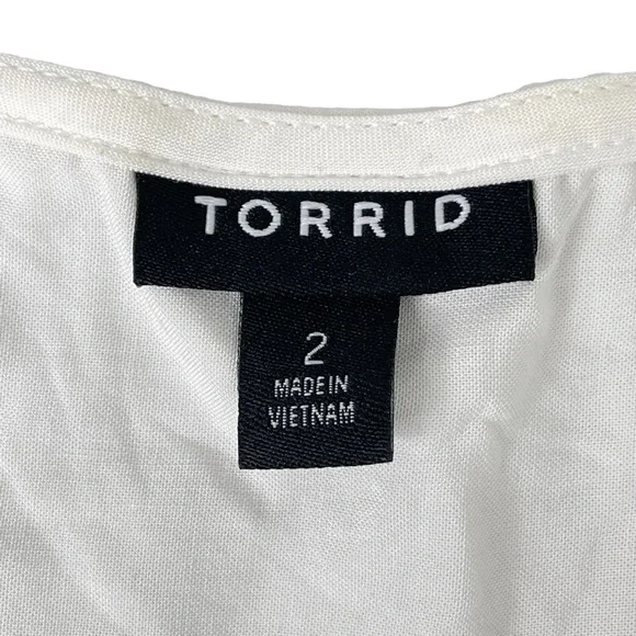 Torrid Top 2X Crochet Detail Lace Up Tank White Tassel Tie Flowy Sleeveless - Picture 11 of 12